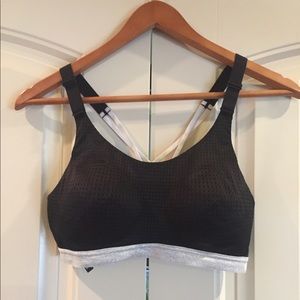 Victoria’s Secret Sport (Sports Bra) Size 34C/D